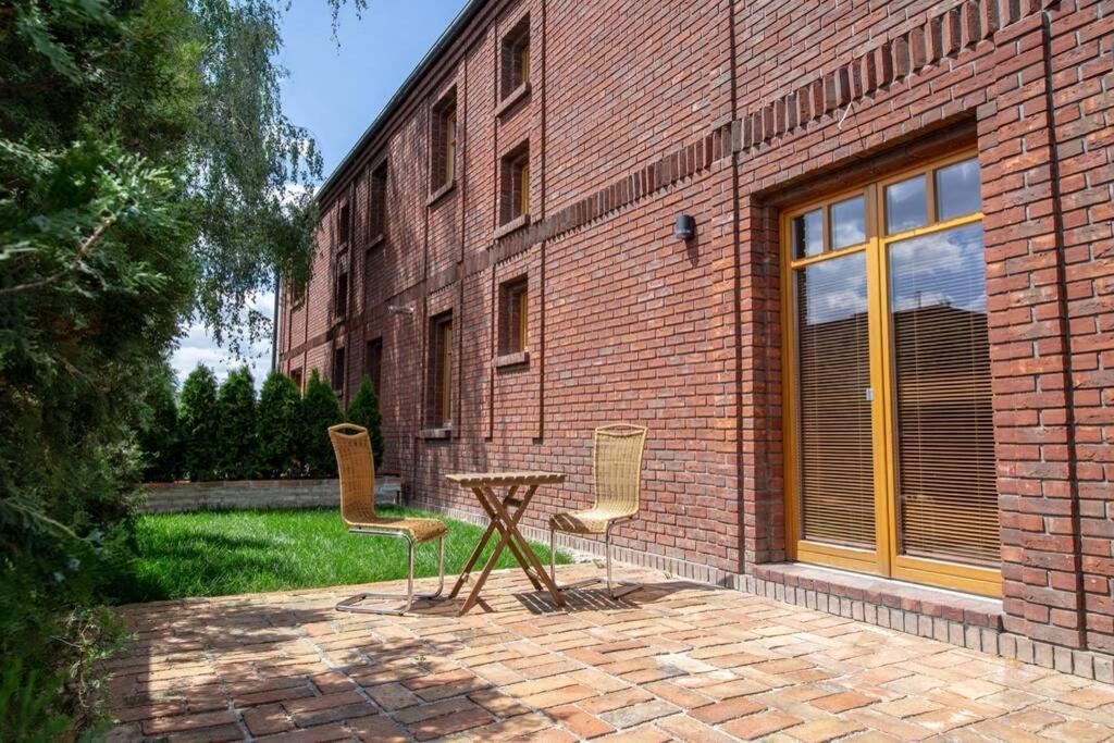 Patek Premium Apartments - Airport Lawica & Mtp & Car Races & International Trade Fairs Skorzewo  Exterior photo
