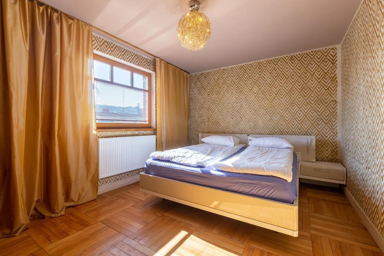 Patek Premium Apartments - Airport Lawica & Mtp & Car Races & International Trade Fairs Skorzewo  Exterior photo