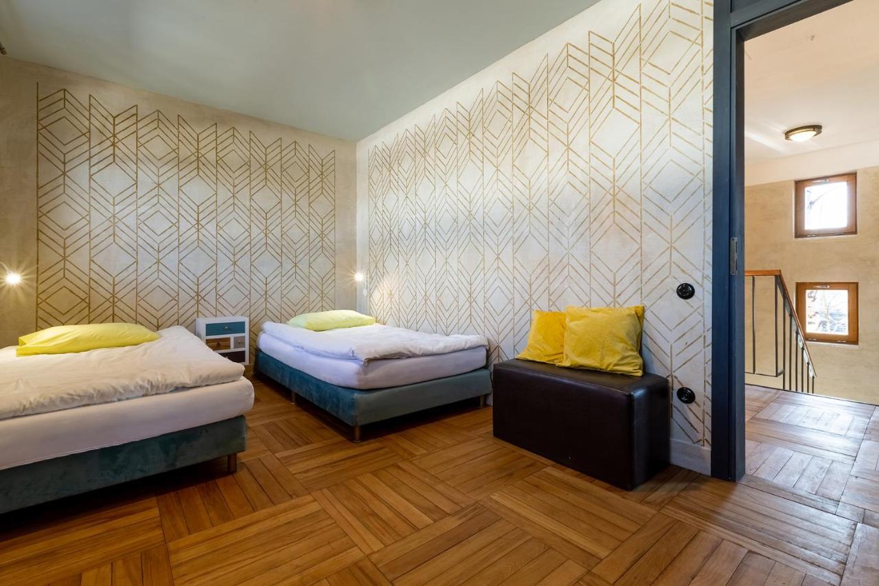 Patek Premium Apartments - Airport Lawica & Mtp & Car Races & International Trade Fairs Skorzewo  Exterior photo